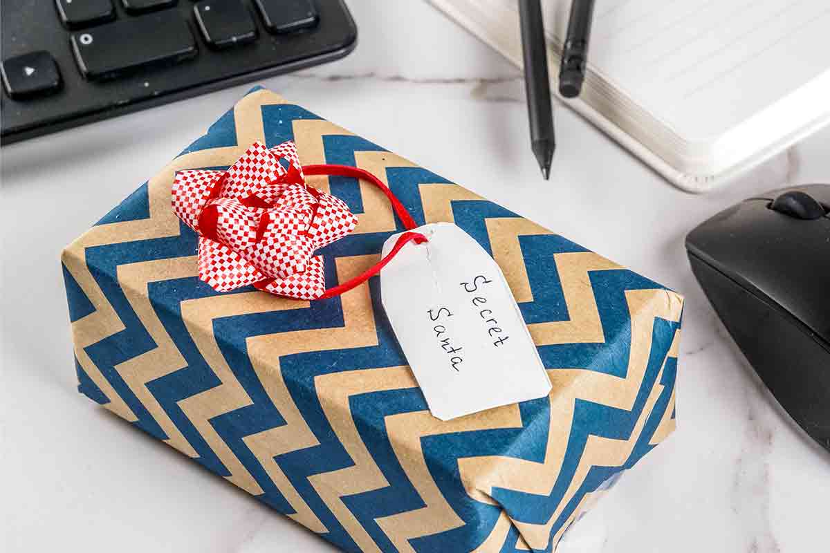 Gifts for Employees | 67 Best Gift Ideas for 2024 | Cozymeal
